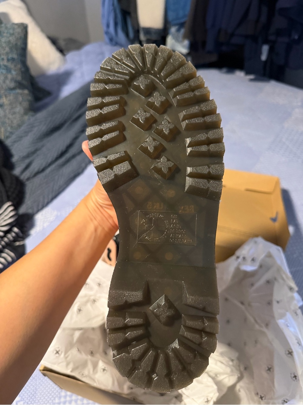 Women’s Dr Martens Sinclair boot - Picture 8 of 10